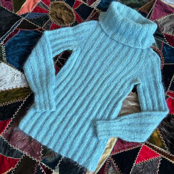Vintage 60s/70s Baby Blue Mohair Hand Knit Cowl Neck Sweater S - Picture 1 of 5